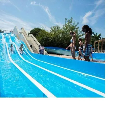 Piscine Privée Hébergement de vacances Gastes